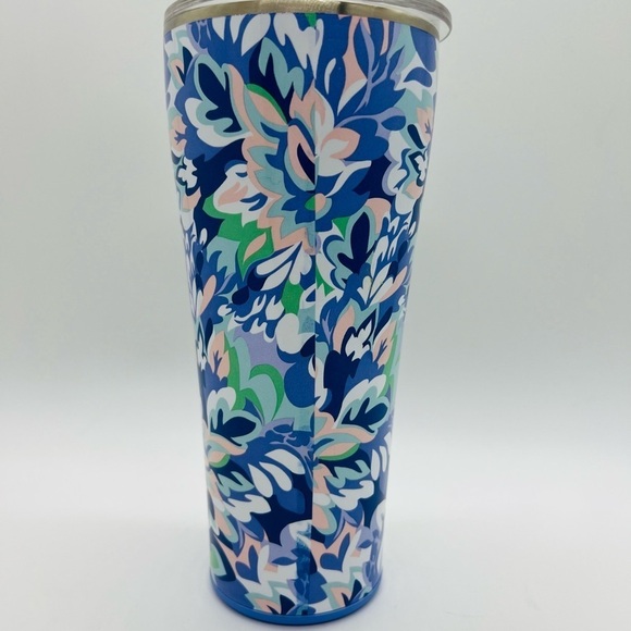 SWIG BEAUTIFUL 32 OUNCE FLORAL TUMBLER SLIP RESISTANT TRIPLE INSULATED - Picture 3 of 12